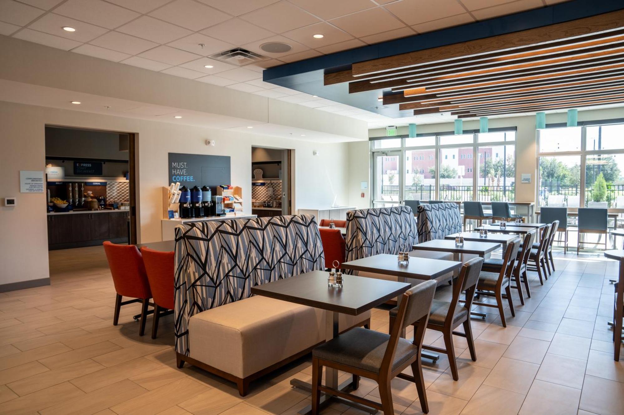 Holiday Inn Express & Suites Fort Walton Beach - Eglin Area By Ihg Eksteriør bilde