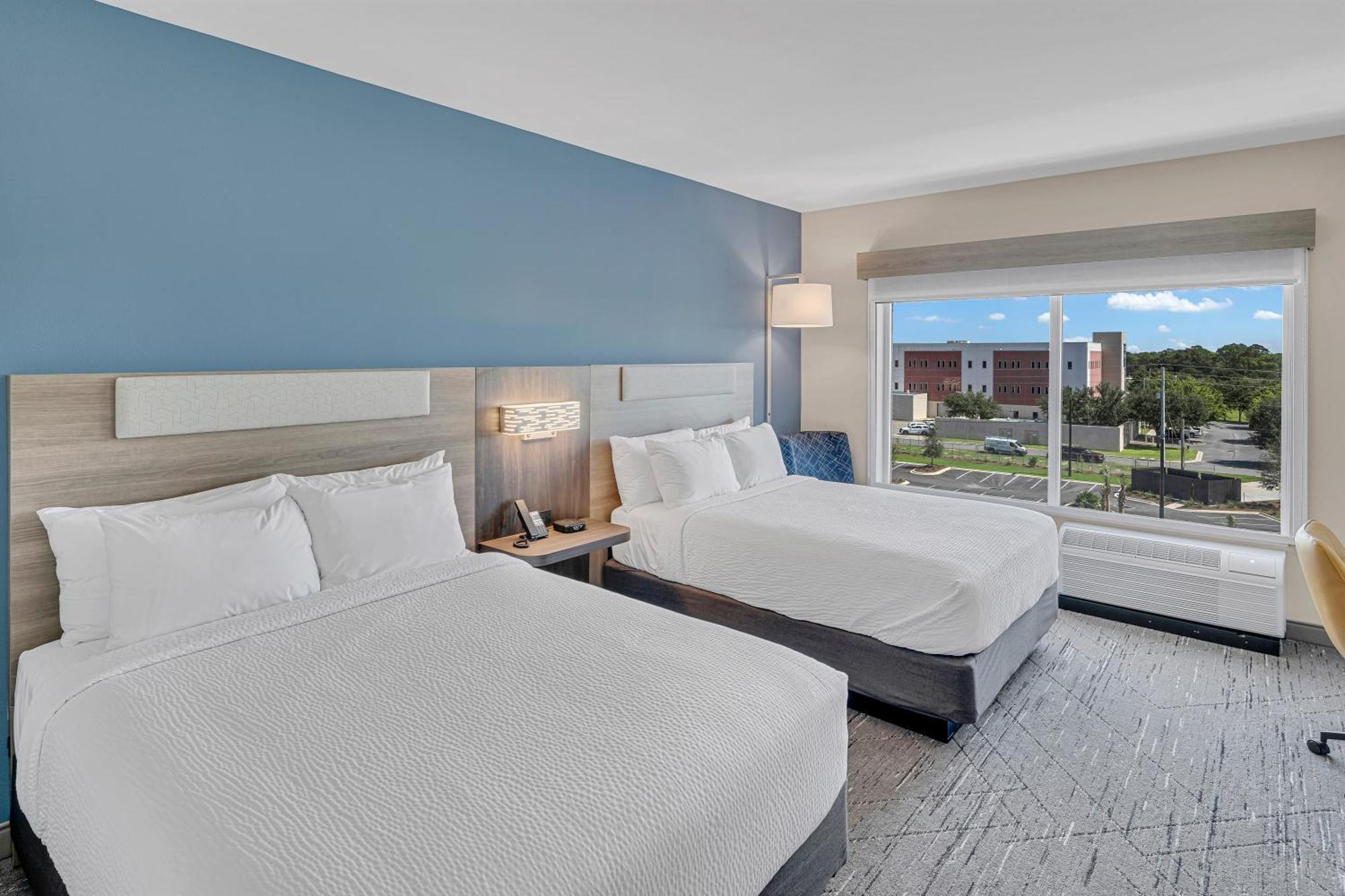 Holiday Inn Express & Suites Fort Walton Beach - Eglin Area By Ihg Eksteriør bilde